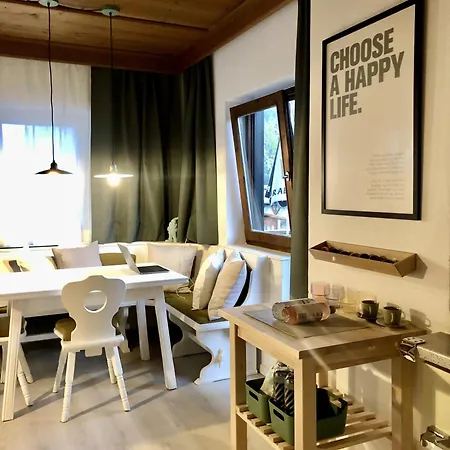 & Ferienunterkuenfte Steinplatte 홀리데이파크 *