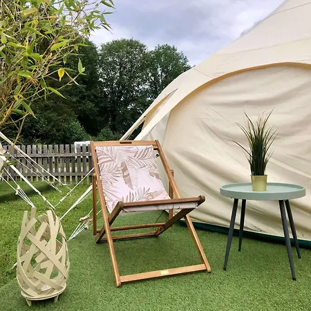 홀리데이파크 & Ferienunterkuenfte Steinplatte