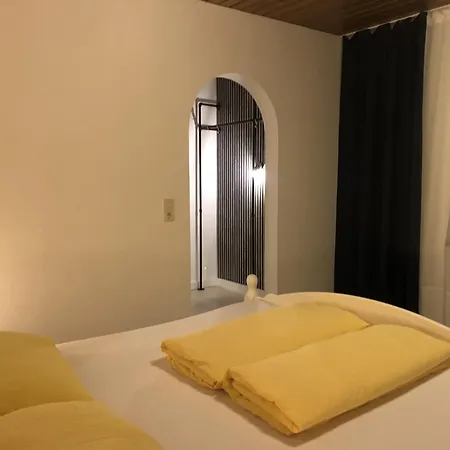 & Ferienunterkuenfte Steinplatte