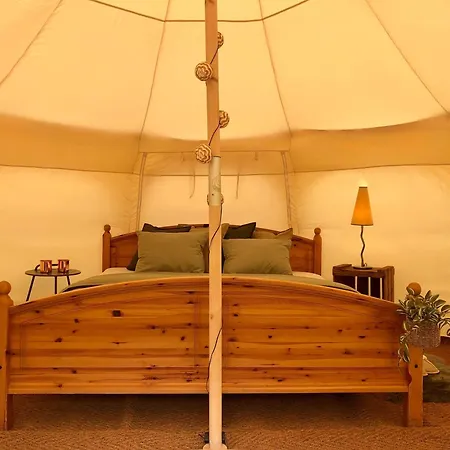 & Ferienunterkuenfte Steinplatte Aldeamento Turístico *